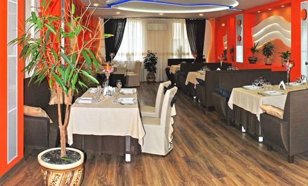 Komplex Apelsin Hotel Jużne Zewnętrze zdjęcie